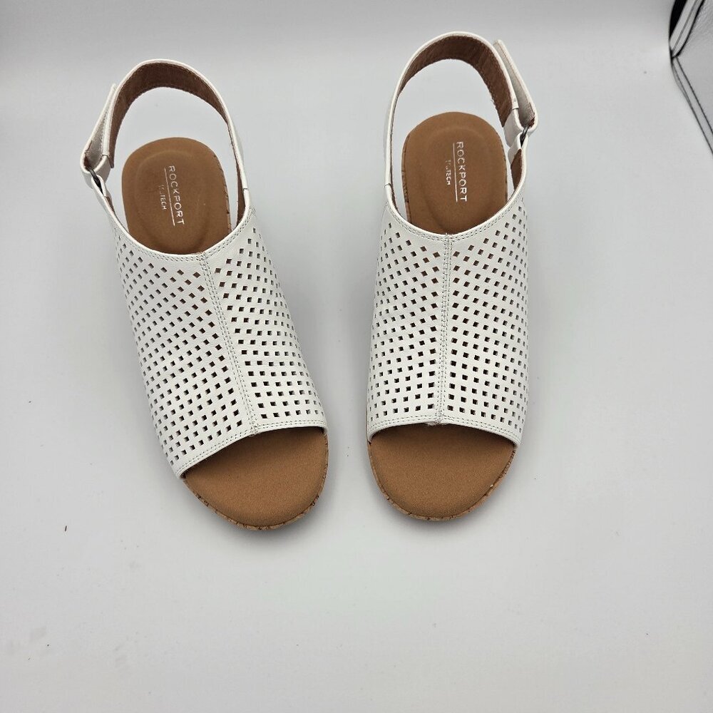 Rockport 7.5M White Open Toed Sandal w/3" Wedge Heel & Adjustable Ankle Strap.